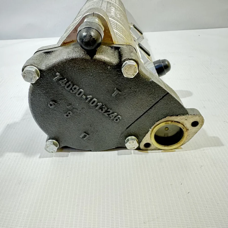 Теплообменник маслянный ЕВРО-2,3,4 Универсальный 740.90-1013215 ан. 343-1013200-30/ 40.90-1013200