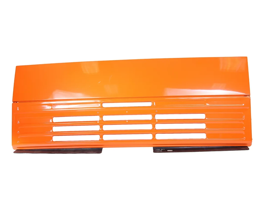 Панель облицовочная в сборе из 2-х (верхняя+нижняя) Евро квадратные фары